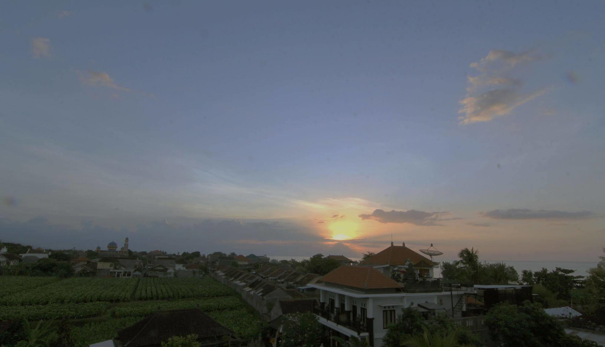 Hotel Mandari Buleleng  Ngoại thất bức ảnh