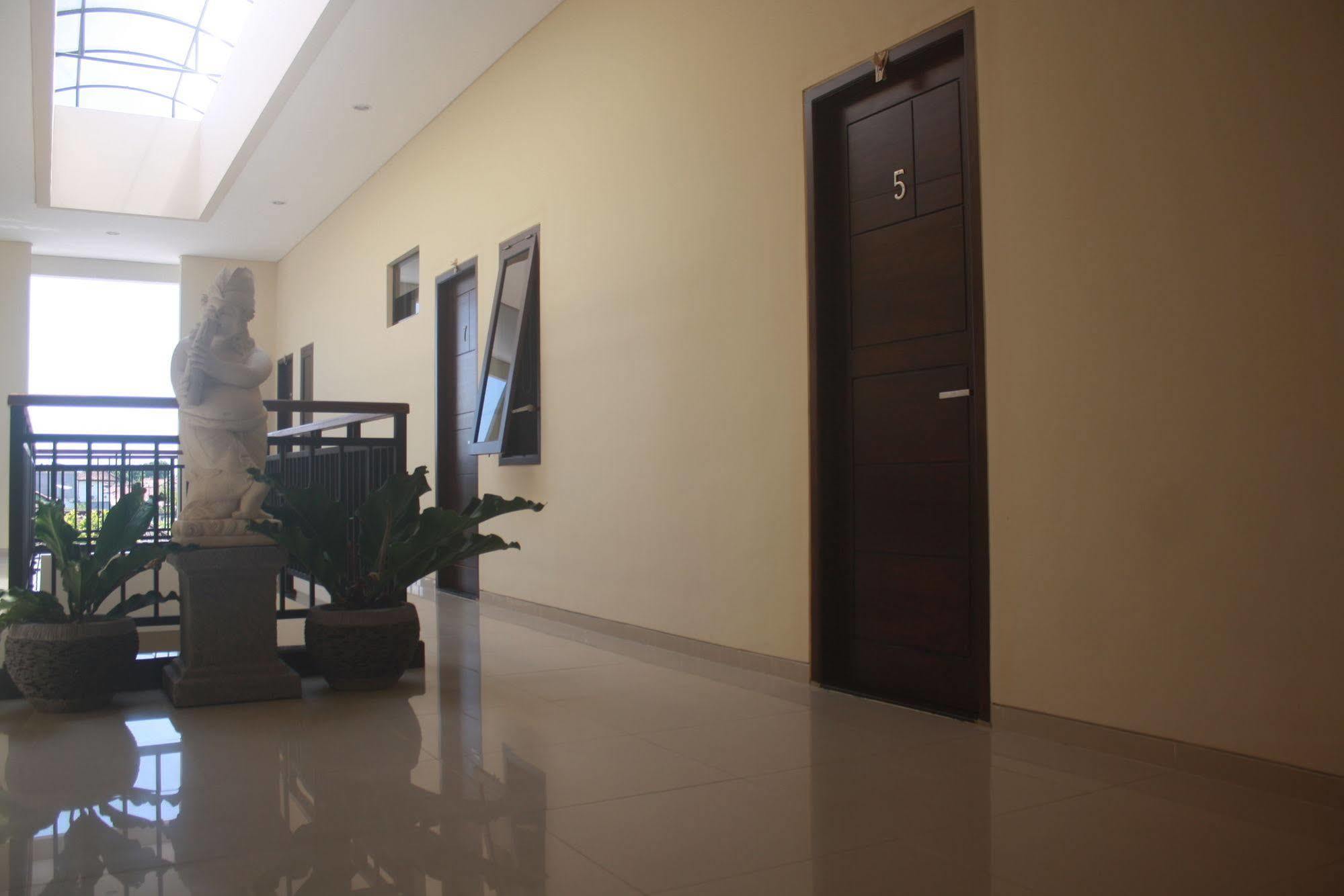 Hotel Mandari Buleleng  Ngoại thất bức ảnh